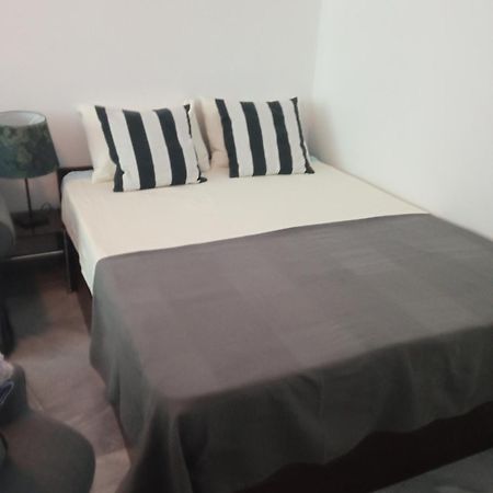 Beautiful Location Apartment Sofia Esterno foto